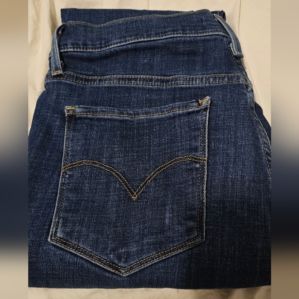 Stylish Dark Blue Women's Levi Strauss Jeans- Levi's Size 29
